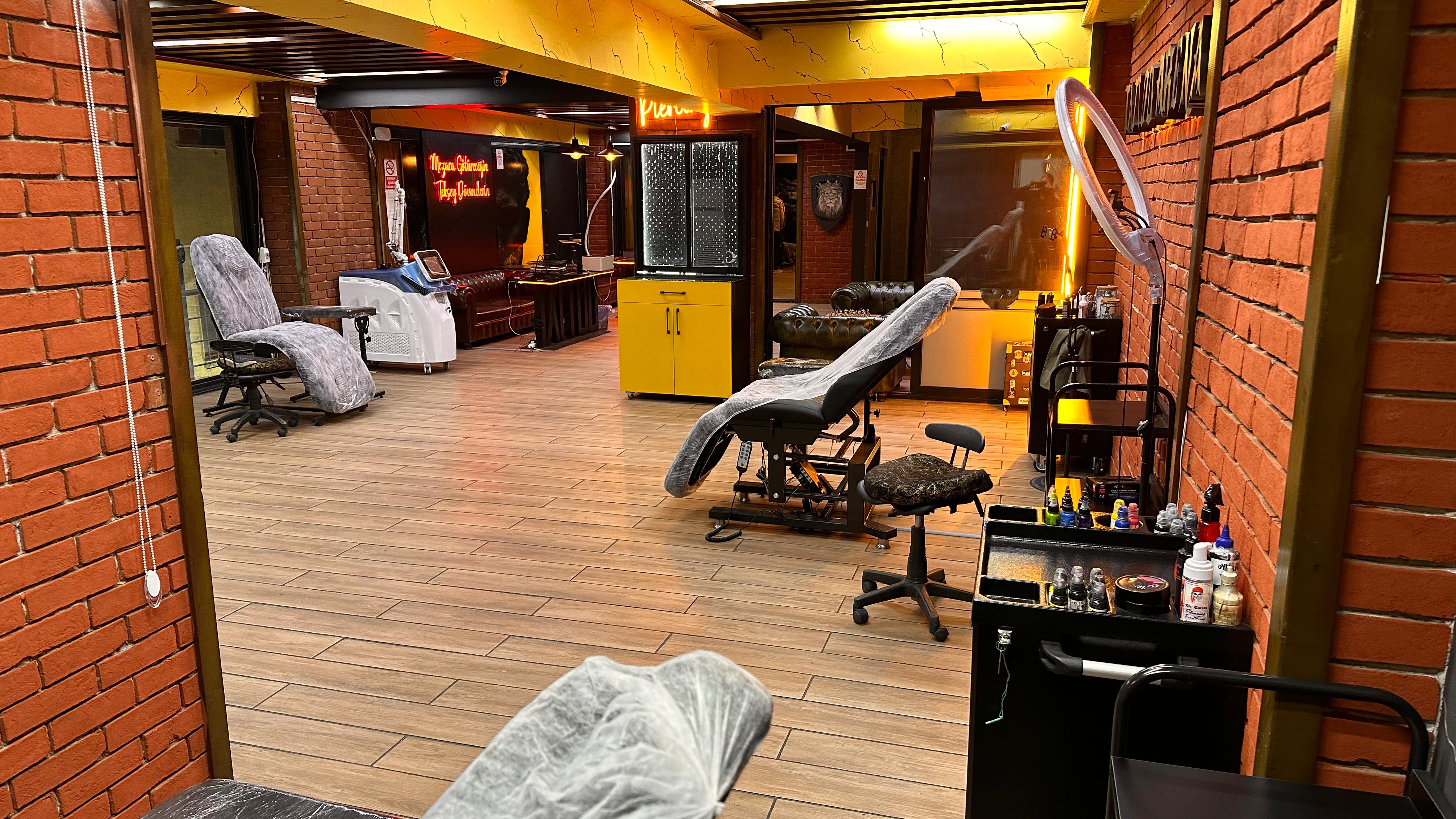 Studio Image